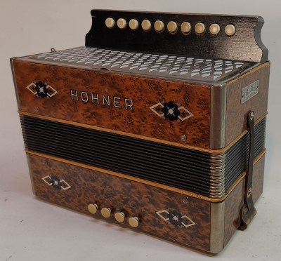 Hohner Wiener Modell 1140